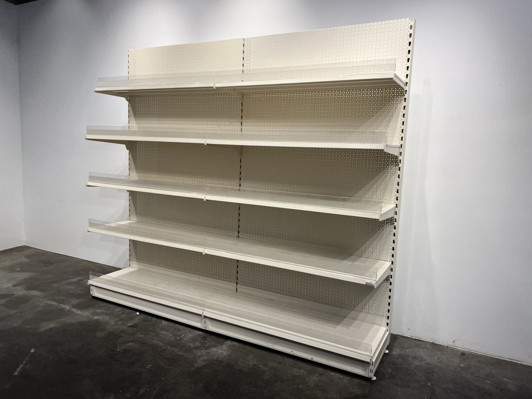 Shelving system / wholesale market  shelving / light heavy duty shelf, Tego, suitable for approx. 585 m²  