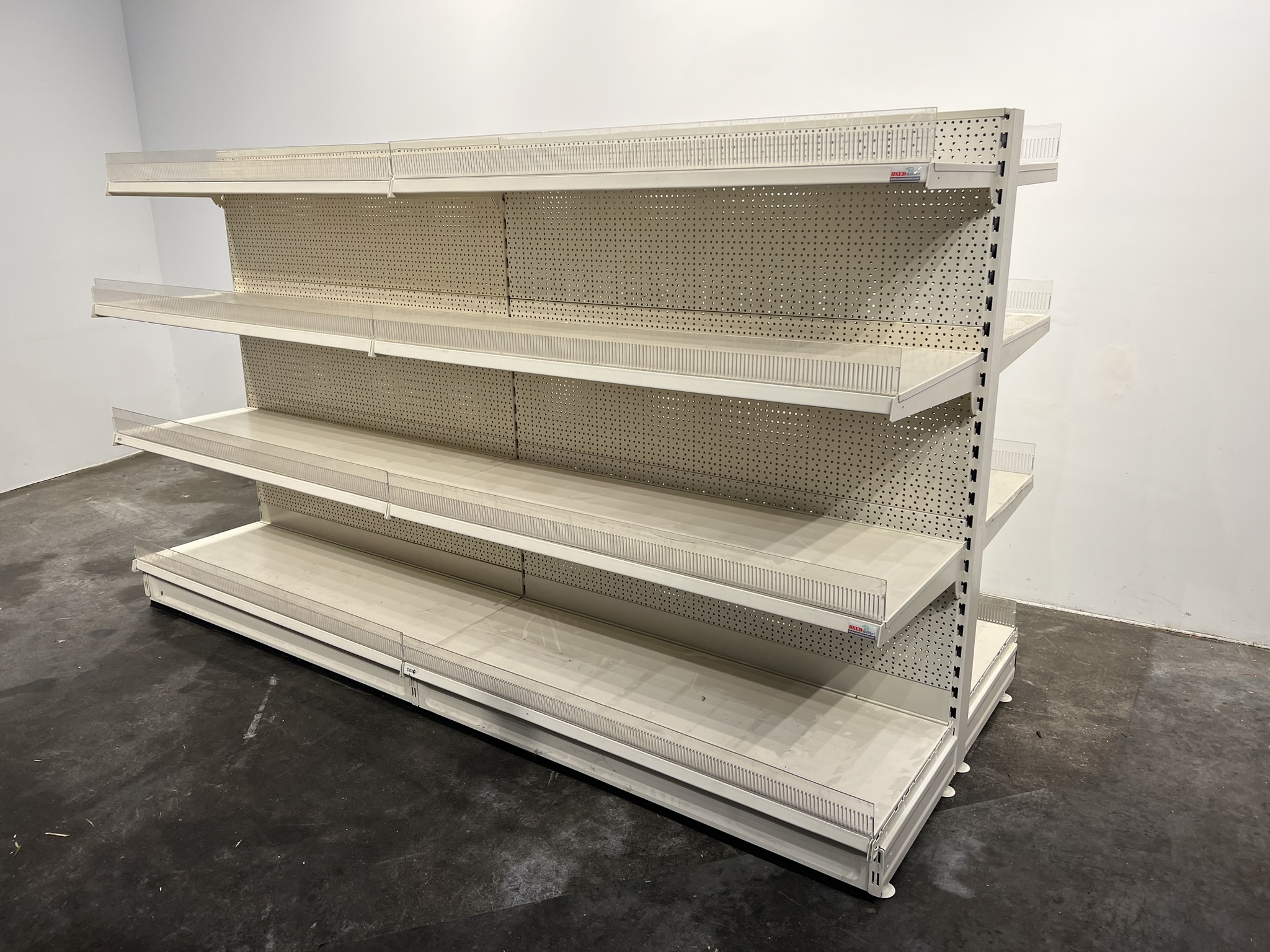 Basic shelf for gondola displays per unit 1.25 m of width, Tegometall