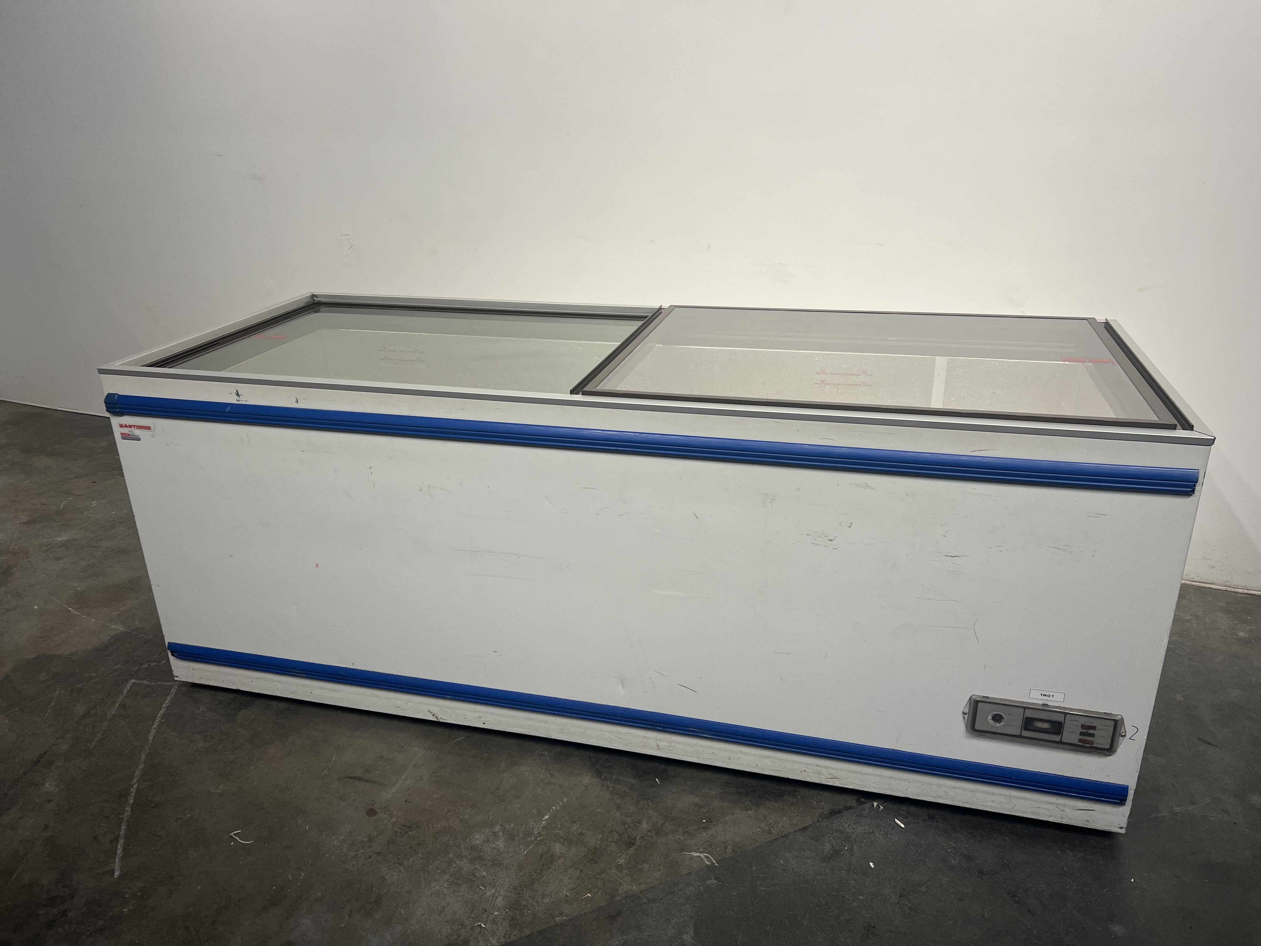 DEEP freezer / deep freezer AHT GTX 89 SGHL, used